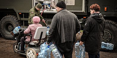 Rozdysponowali już ponad 8 tysięcy litrów wody-30480