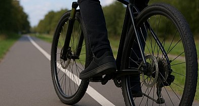 Dwa zdarzenia na drodze dla rowerów-29185