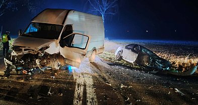 Nie ustąpił pierwszeństwa przejazdu. Dwie osoby ranne-30215