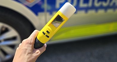 Bez prawa jazdy, za to z trzema promilami-30645