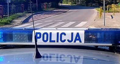 Stracił panowanie nad pojazdem na rondzie