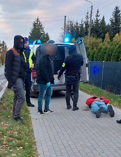 4,5 kg narkotyków nie trafią na rynek. Zatrzymano dwie osoby-30023