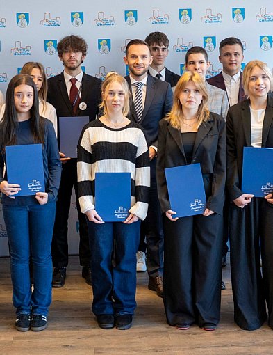 Nowa kadencja młodzieżowych radnych [foto]-30245