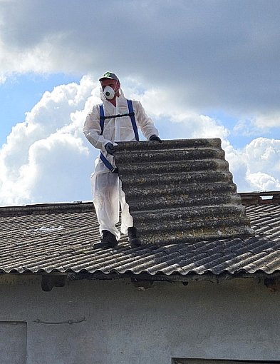 Ponad sto ton azbestu usuniętych z terenu miasta-30386