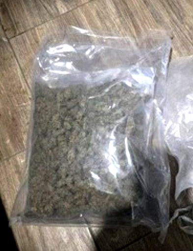 Blisko 1,7 kg narkotyków w mieszkaniu ciechanowianina