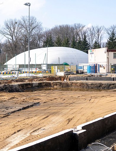 Przy stadionie miejskim powstaje zadaszone lodowisko [foto]