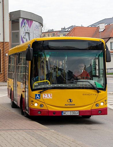 Autobusy miejskie w okresie świątecznym