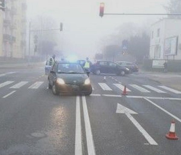 Potrącenie na pasach. Pieszą przewieziono do szpitala-30173