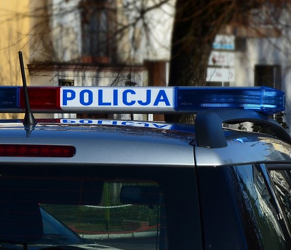 Uderzył w zaparkowany pojazd mając prawie 3 promile alkoholu-30344