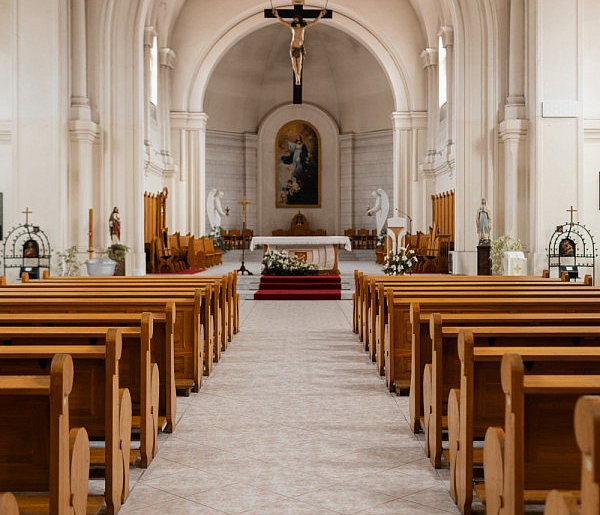 Miliony na Kościół w 2026 roku. Państwo co roku dokłada do duchownych-31037