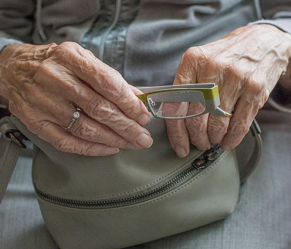 Co składa się na rentę wdowią i jakie są kryteria do jej przyznania?-31231