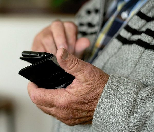 Oszukany przez „amerykańską lekarkę”