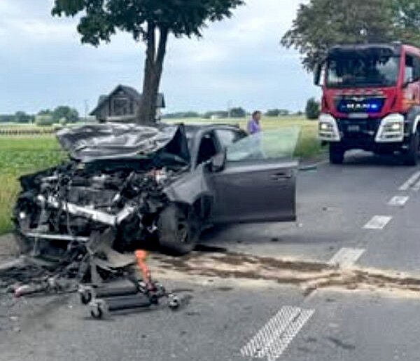 Doprowadził do kolizji z innym pojazdem. Miał zatrzymane prawo jazdy