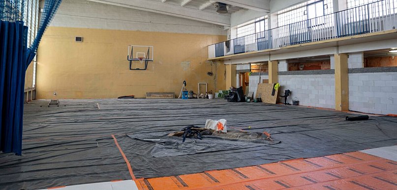 Ratusz kontynuuje inwestycje w rozwój szkolnej infrastruktury sportowej