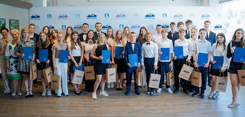 Prezydent nagrodził najlepszych uczniów [fotogaleria]