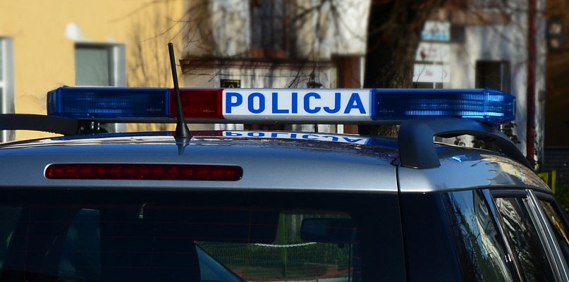 Uderzył w zaparkowany pojazd mając prawie 3 promile alkoholu - 30344