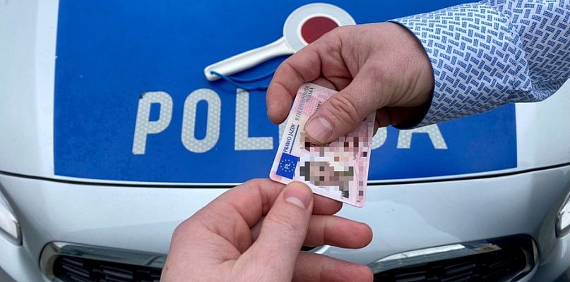 Podróż ciechanowianina zakończyła się utratą prawa jazdy - 30401