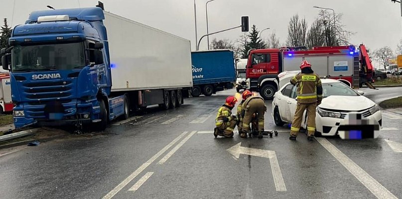 Wjechał na czerwonym. Skutki mogły być tragiczne - 30738