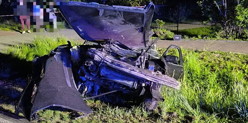 4 osoby trafiły do szpitala po zderzeniu dwóch pojazdów [foto]