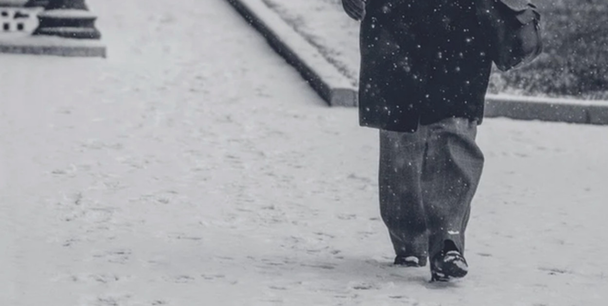 Poślizgnąłeś się i złamałeś nogę w drodze do pracy?