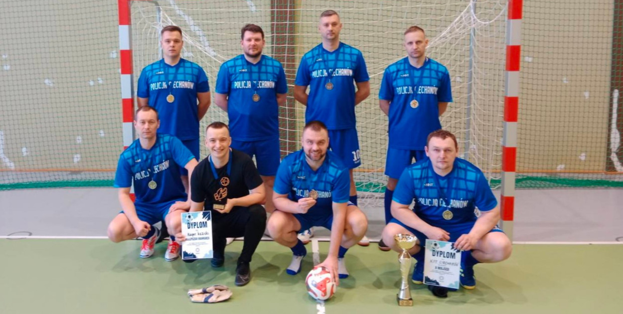Ciechanowscy policjanci wicemistrzami III Turnieju Halowej Piłki Nożnej