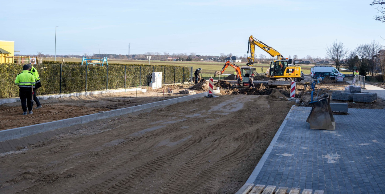 Wznowiono roboty drogowe po zimowej przerwie [foto]