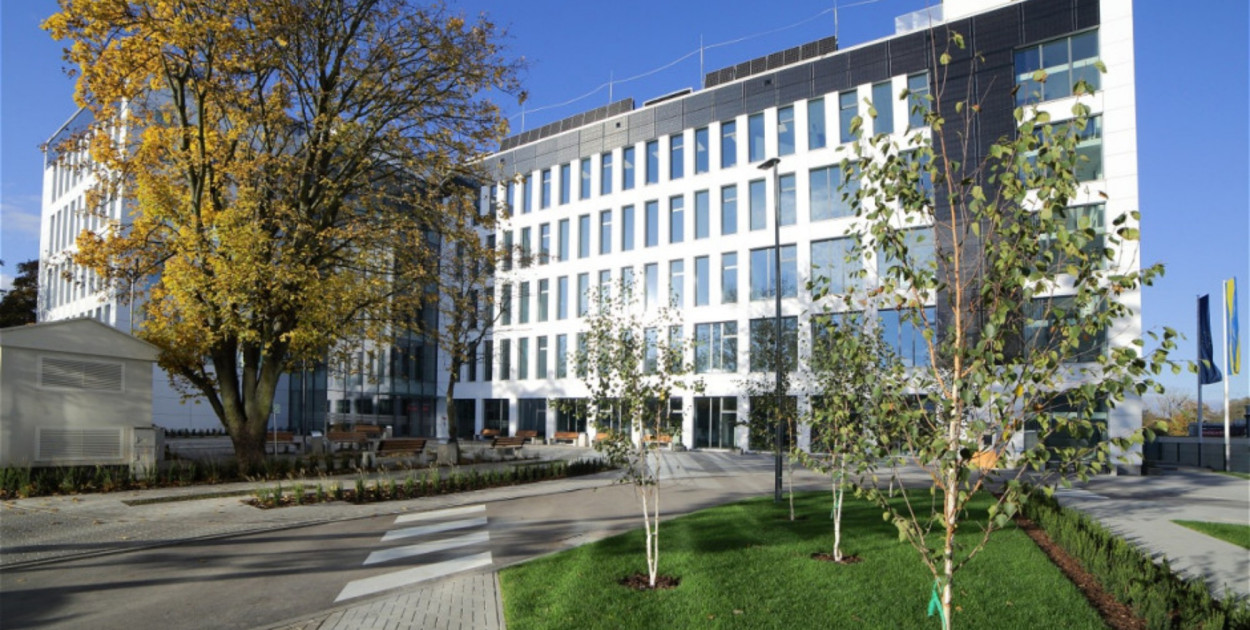 Inteligentny budynek w Ciechanowie walczy o złoto [foto]