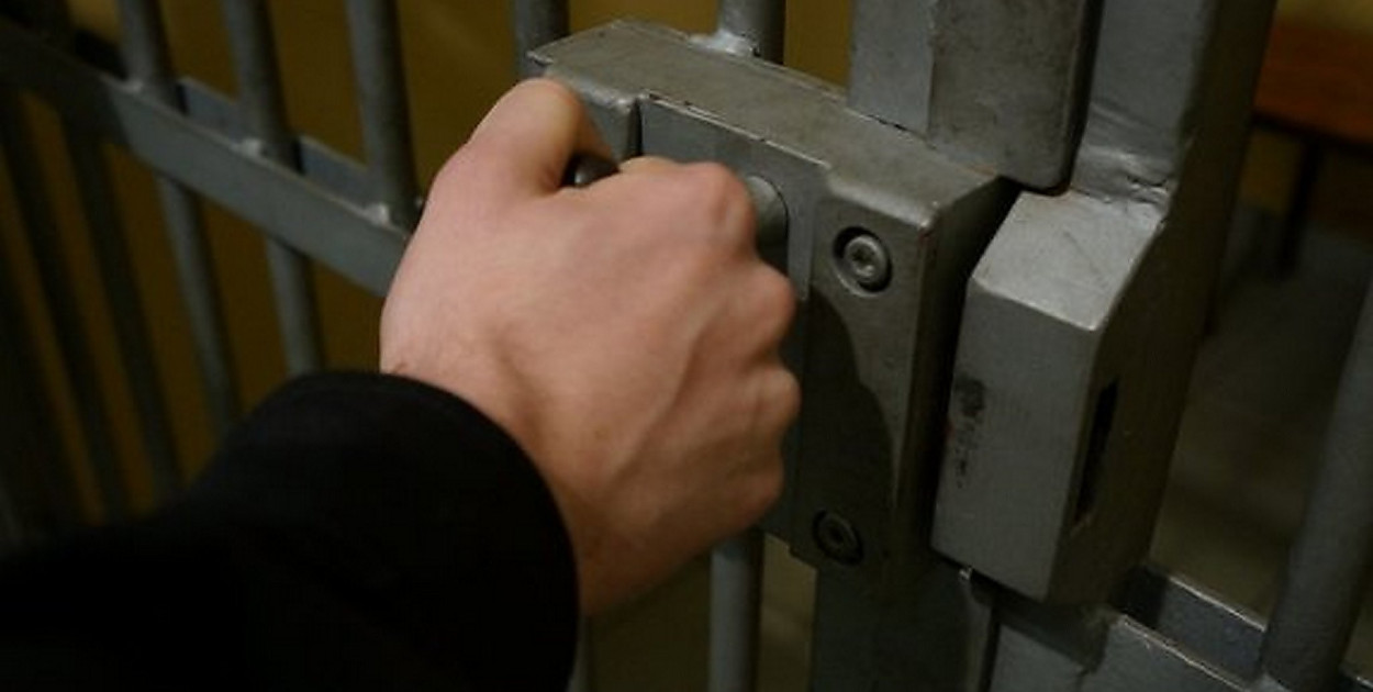 Jeden skazany za jazdę po alkoholu, drugi za przestępstwa narkotykowe